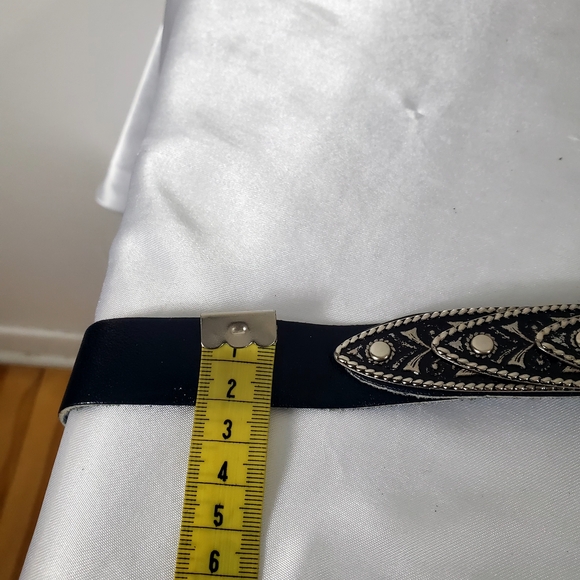 Vintage Blue Silver with Front Crystal Accent Leather Belt - Picture 8 of 8